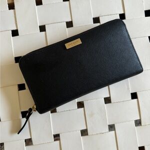 Black Kate spade wallet